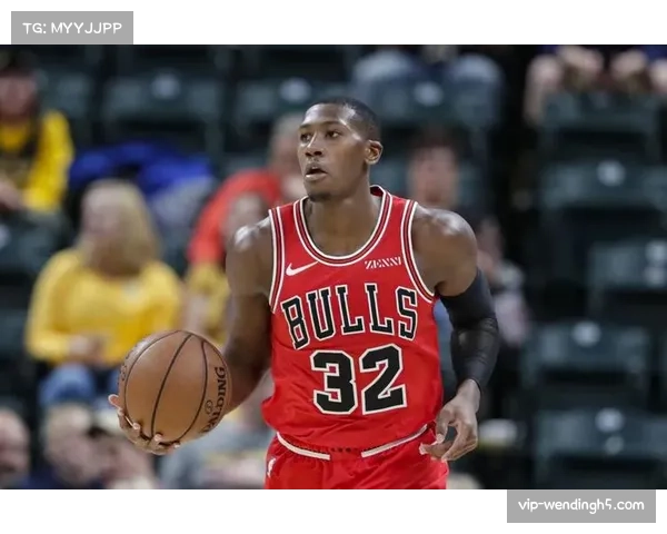 奥孔武防守端表现稳定 老鹰内线轮换深度值得肯定 奥孔武防守端表现稳定 老鹰内线轮换深度值得肯定